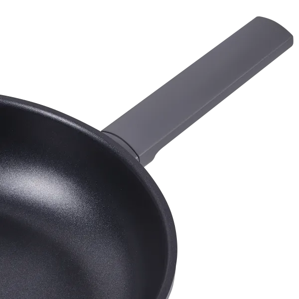 Сковорода глубокая MAUNFELD ASTRID MF24ASTR1DF из кованого алюминия, 24 см Серый